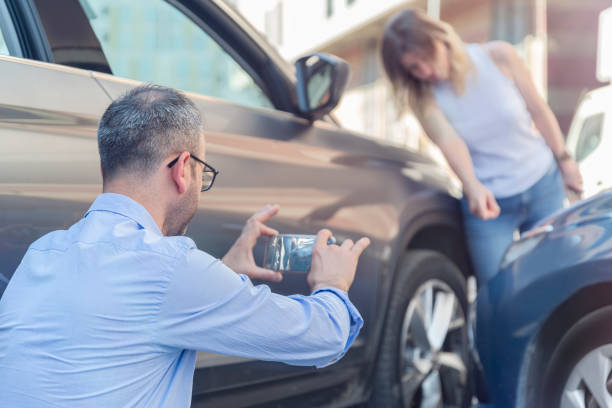 Professional Commercial Auto Insurance technician working in Holland, TX
